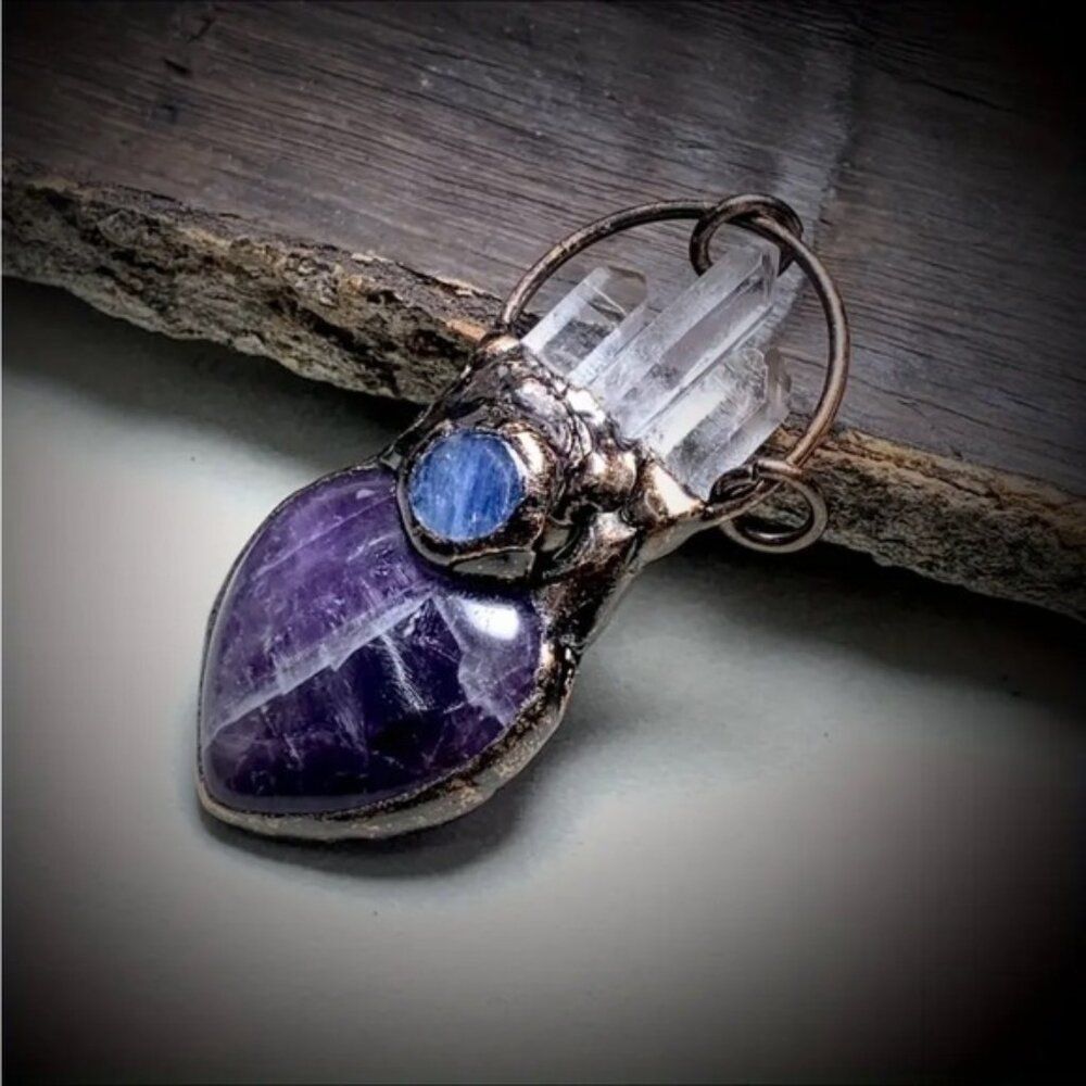 Purple Blue Heart Shape Crystal Stone medieval Medallion Witch Pendant